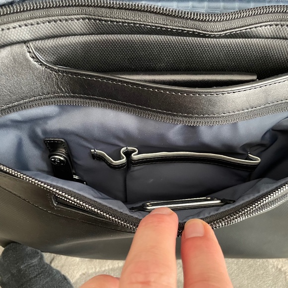 SOLD!! 
Tumi Arrivé Leather Laptop and Business brief - Picture 9 of 11